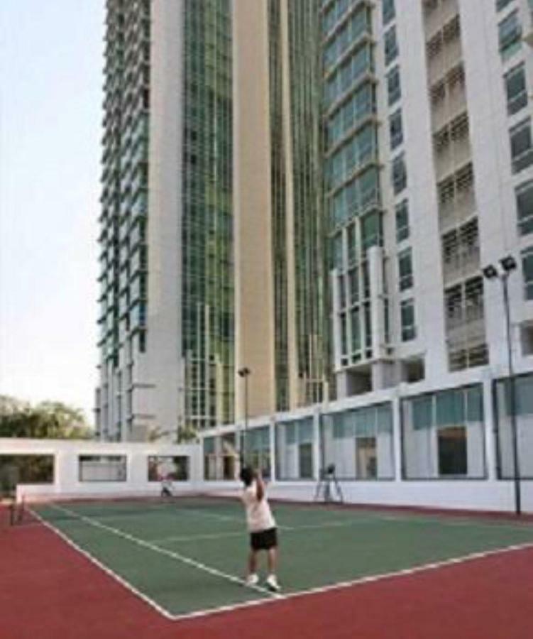 The Peak Residence At Sudirman - 3 Bedroom Exclusive Private Apartment Jakarta Eksteriør bilde
