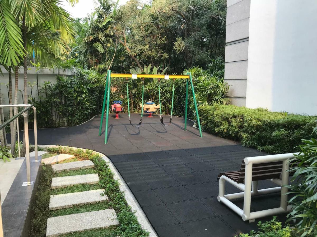The Peak Residence At Sudirman - 3 Bedroom Exclusive Private Apartment Jakarta Eksteriør bilde